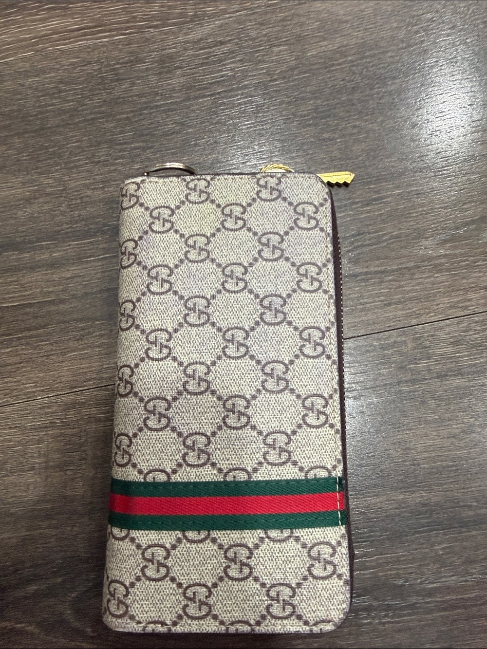 Designer-Inspired Beige Signature Pattern Zip Wallet with Green-Red Stripe